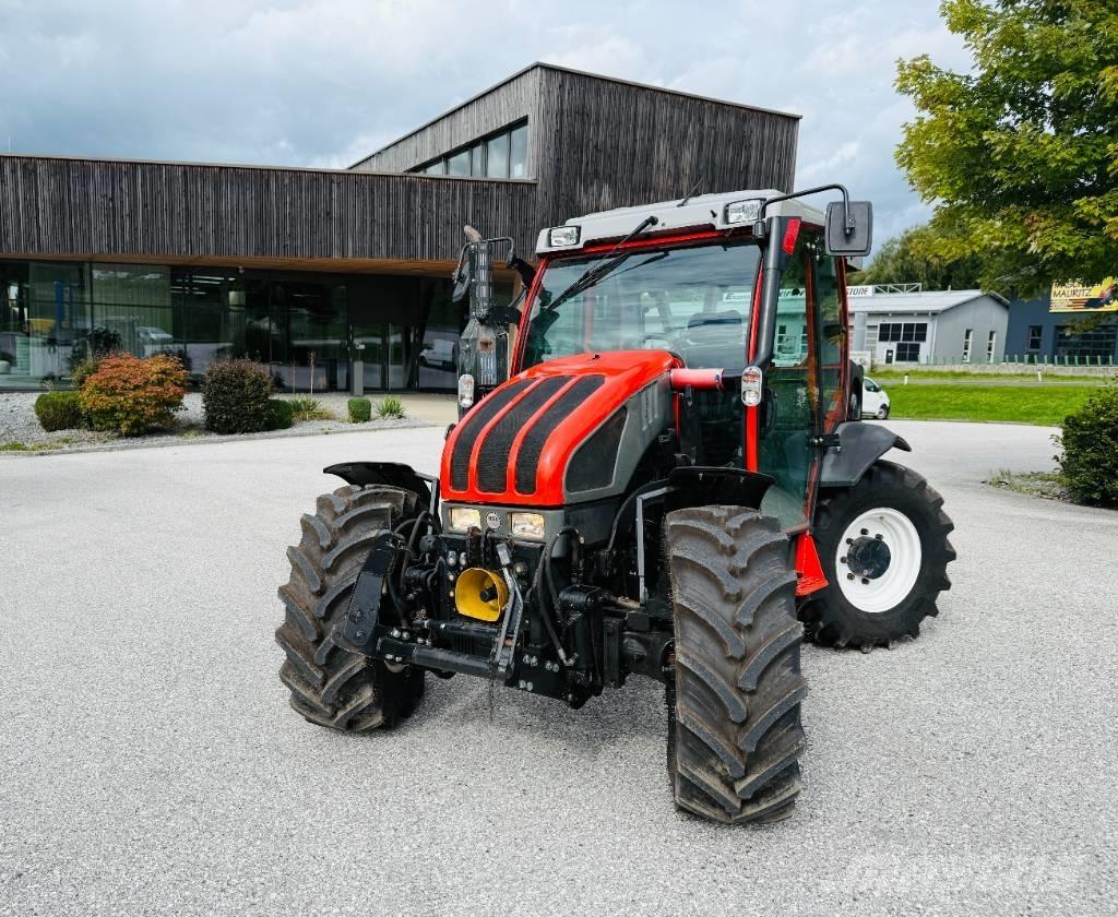 Reform Mounty 100V Traktorit