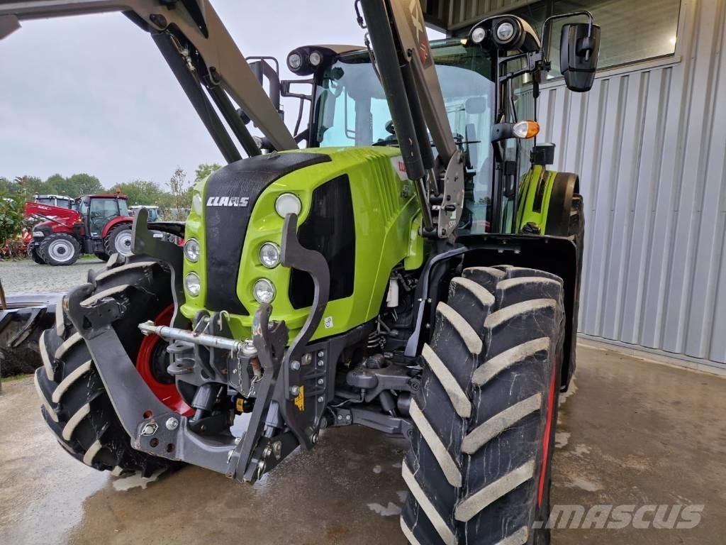 CLAAS Arion 450 Traktorit