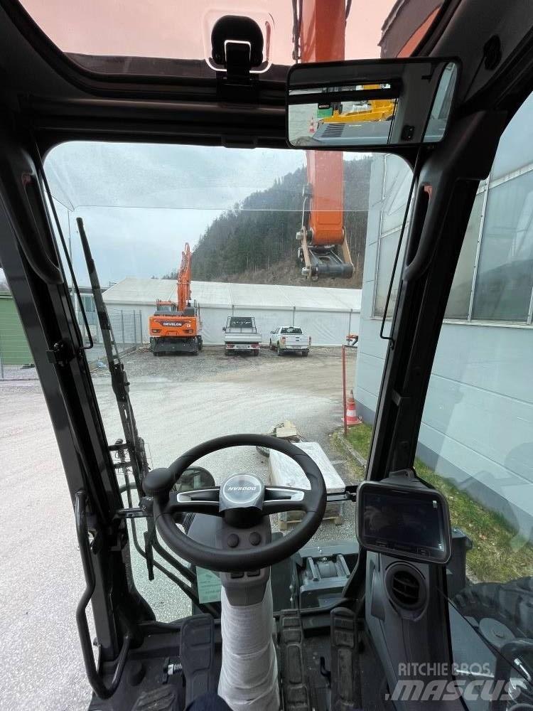 Develon DX 210 W-7 Kaivukoneet
