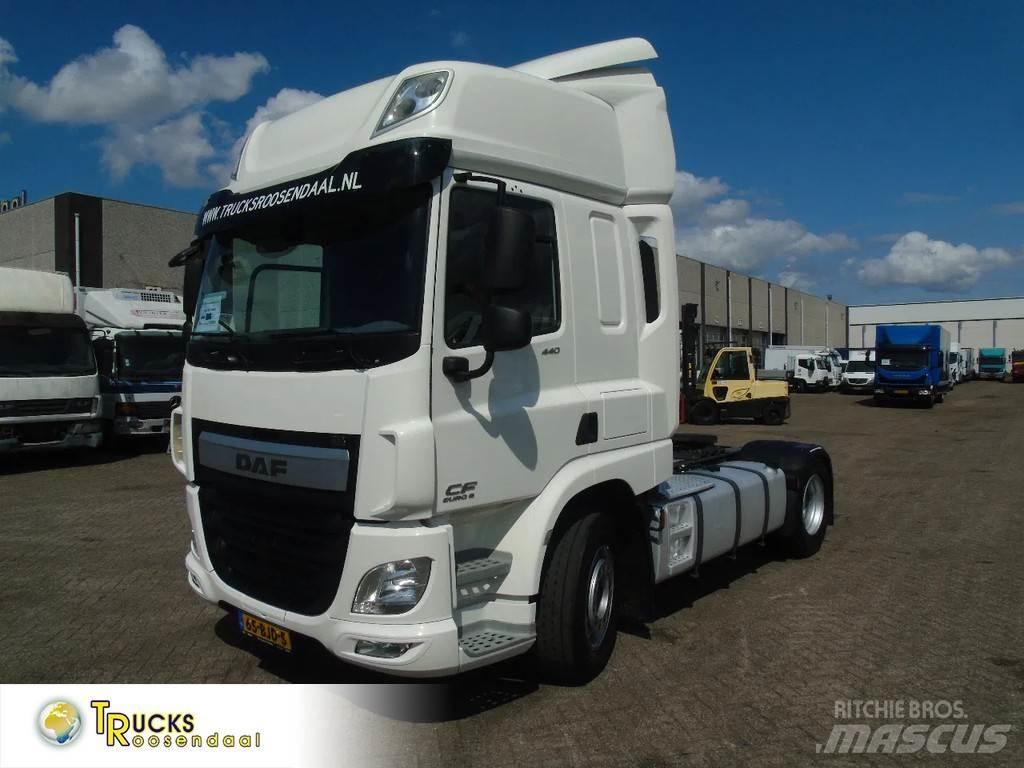 DAF CF 440 + EURO 6 Vetopöytäautot