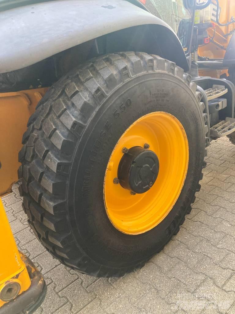 JCB 4 CX Kaivurikuormaajat