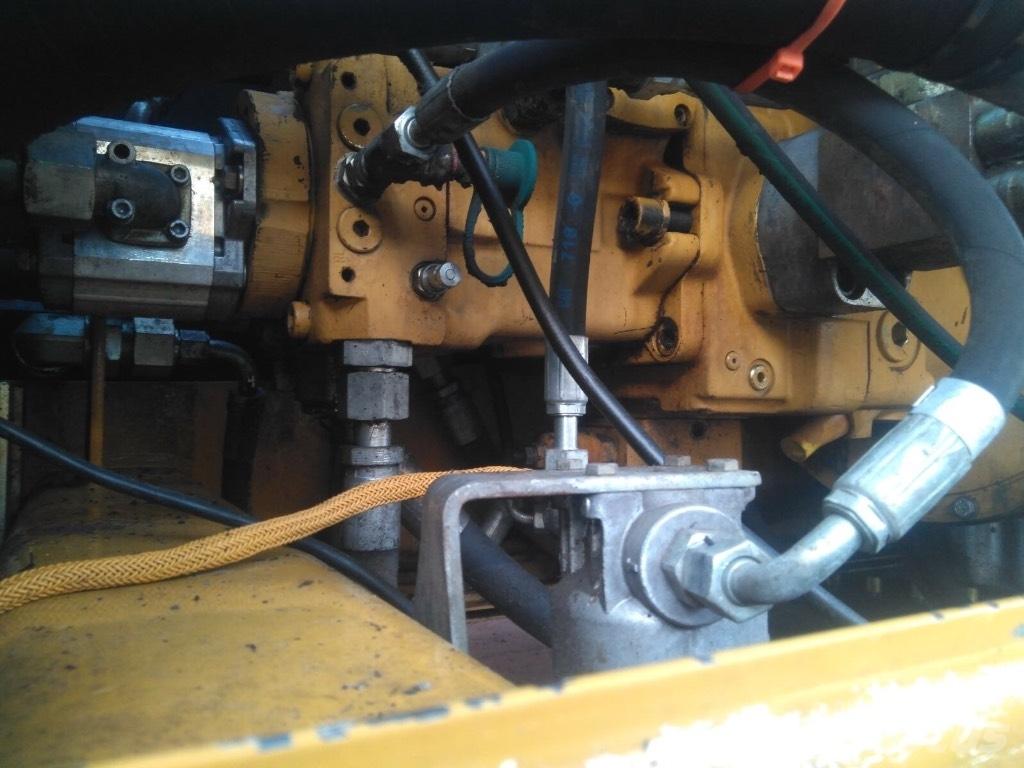 CAT M 322D MH Jätteenkäsittelijät