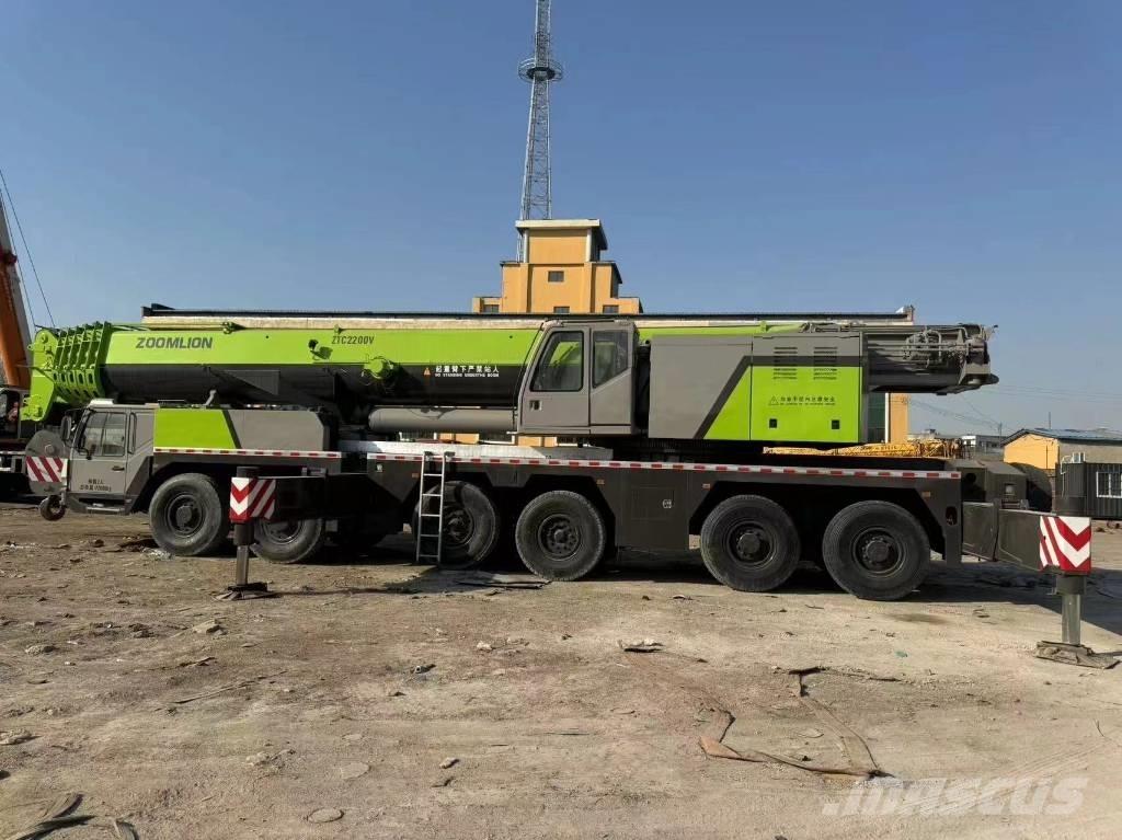 Zoomlion 220 Ton Mobiilinosturit