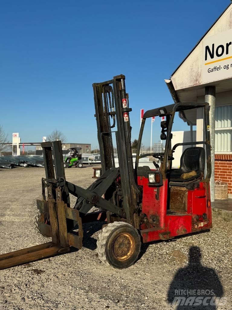 Moffett M4 25.3 Dieseltrukit
