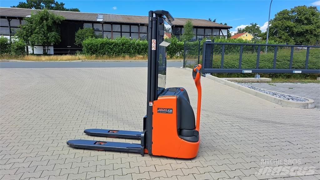Linde L14C Käyden ajettavat pinoamistrukit