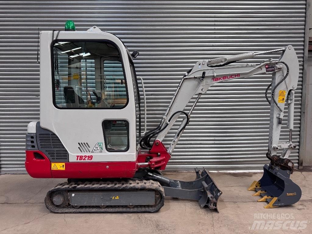 Takeuchi TB 219 Minikaivukoneet < 7t