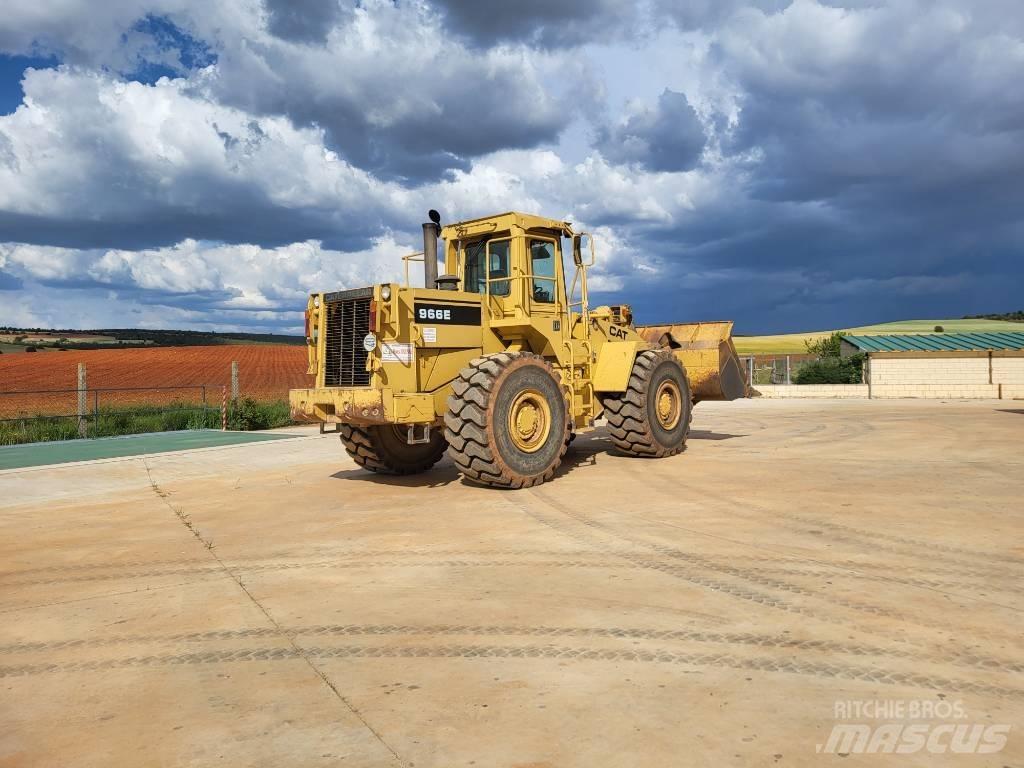 CAT 966E Pyöräkuormaajat