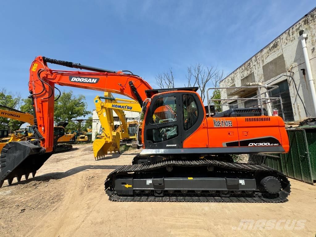 Doosan DX 300 LC-9S Telakaivukoneet