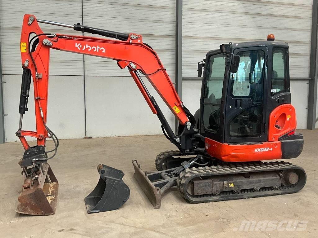 Kubota KX 042-4 Minikaivukoneet < 7t
