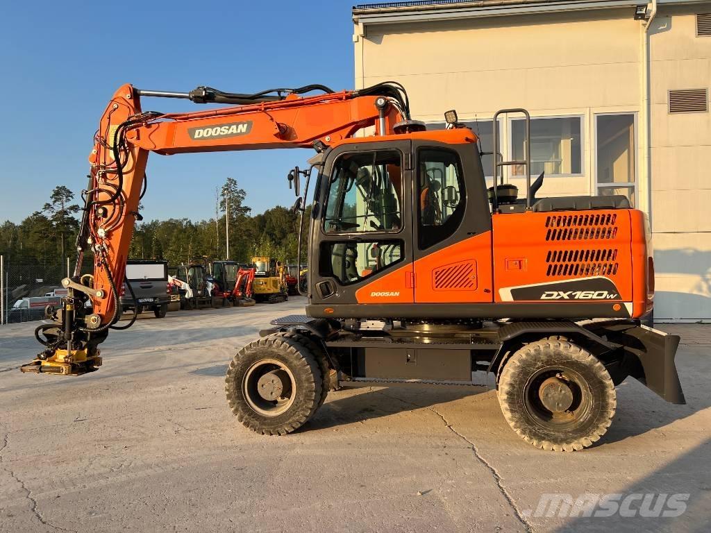 Doosan DX160W-5 Pyöräkaivukoneet