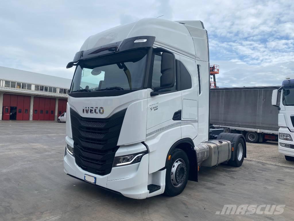 Iveco S-Way 530 Vetopöytäautot