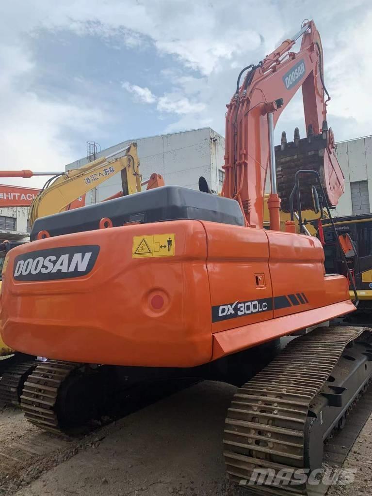 Doosan DX 30 0 Telakaivukoneet