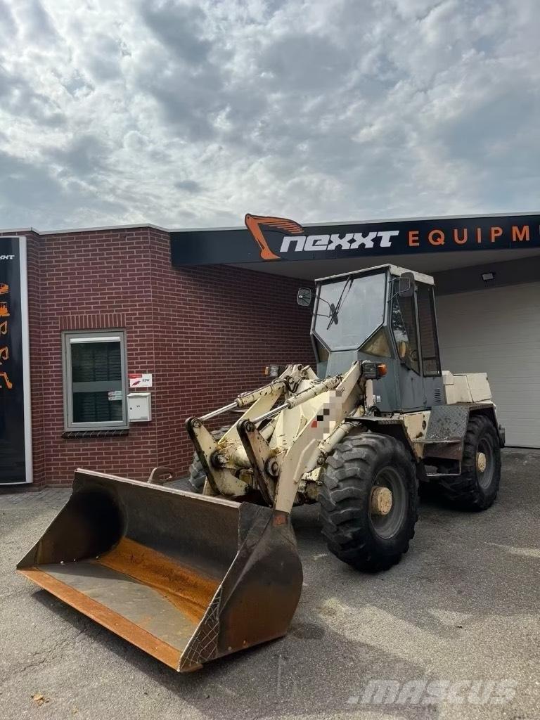 Atlas AR 72 Pyöräkuormaajat