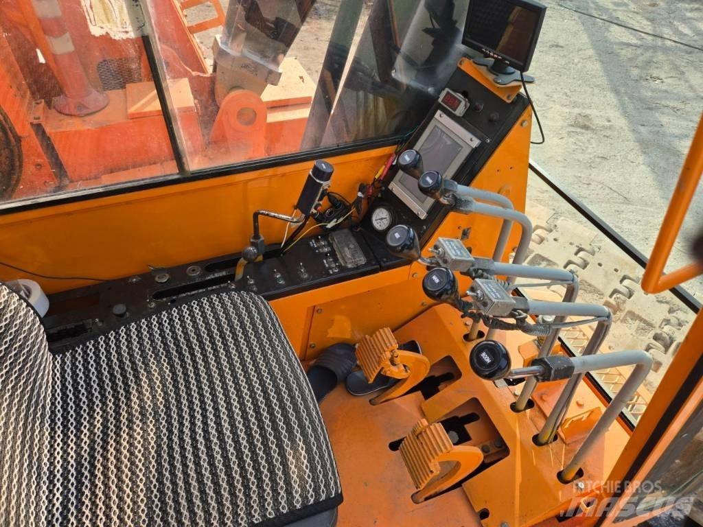 Sumitomo LS138RH Tela-alustaiset nosturit