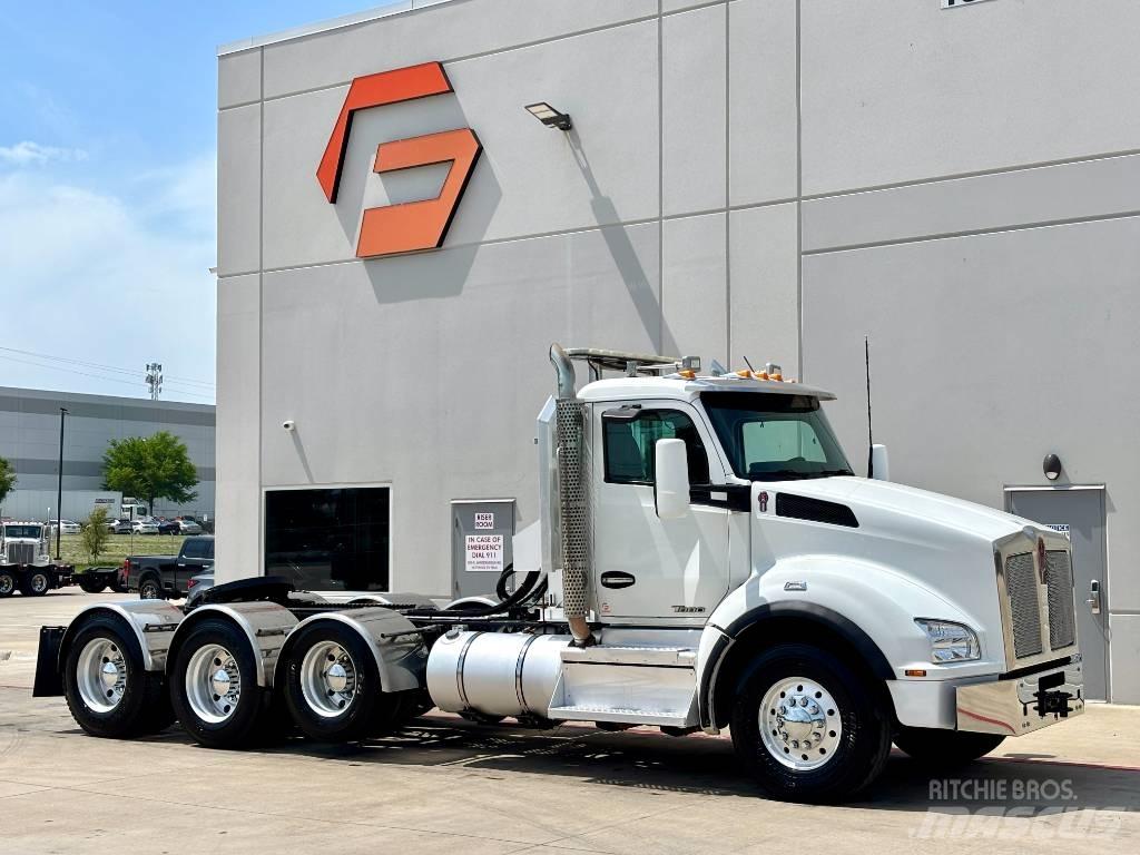 Kenworth T 880 Vetopöytäautot