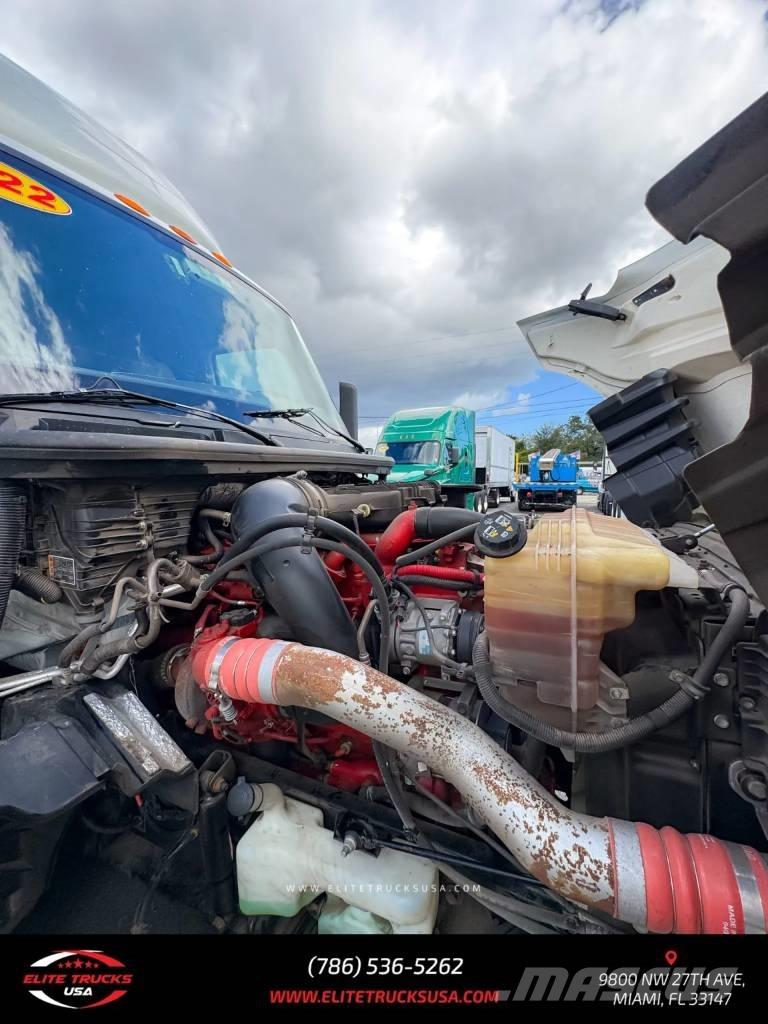 International LT Vetopöytäautot