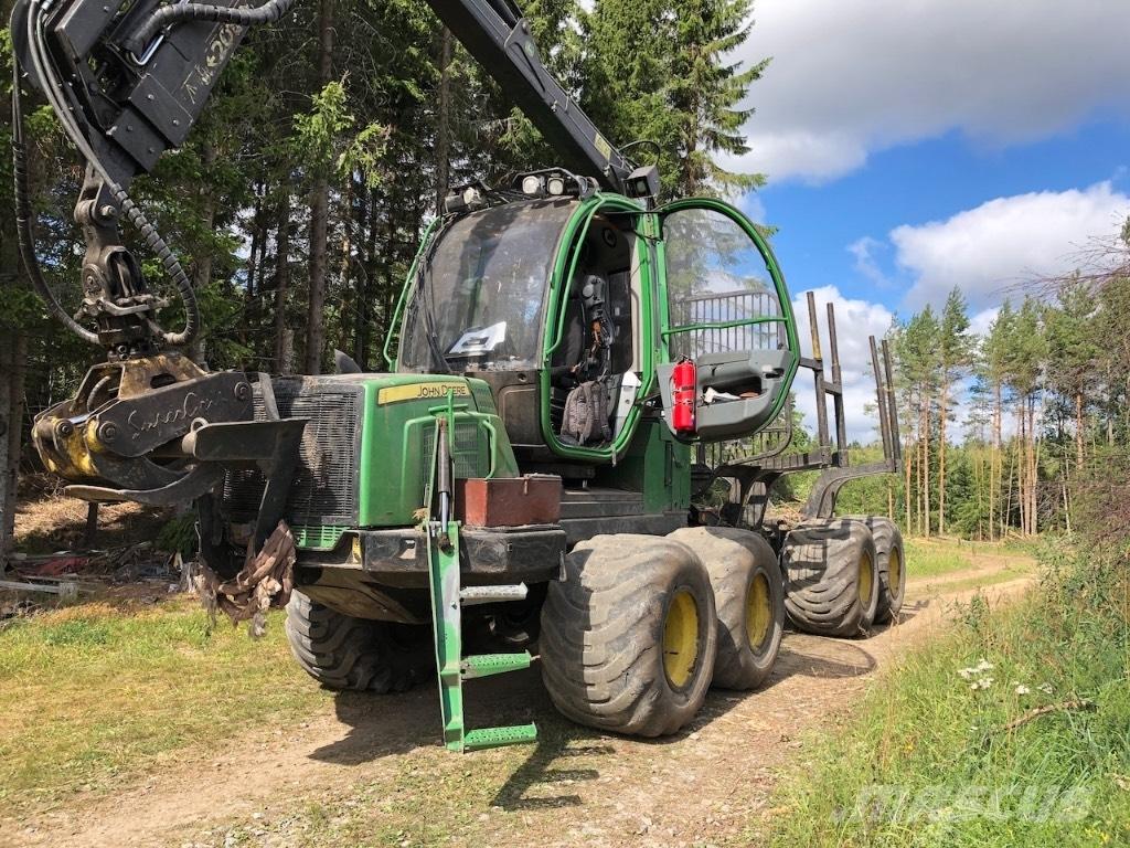 John Deere 810 E Kuormatraktorit
