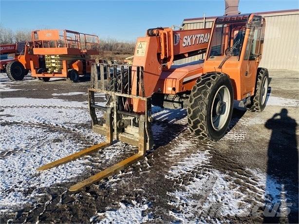 SkyTrak 8042 Kurottajat