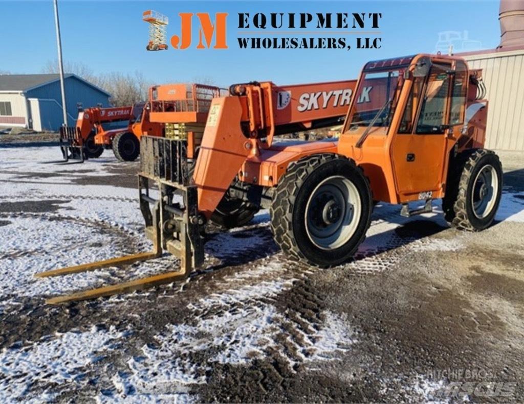 SkyTrak 8042 Kurottajat