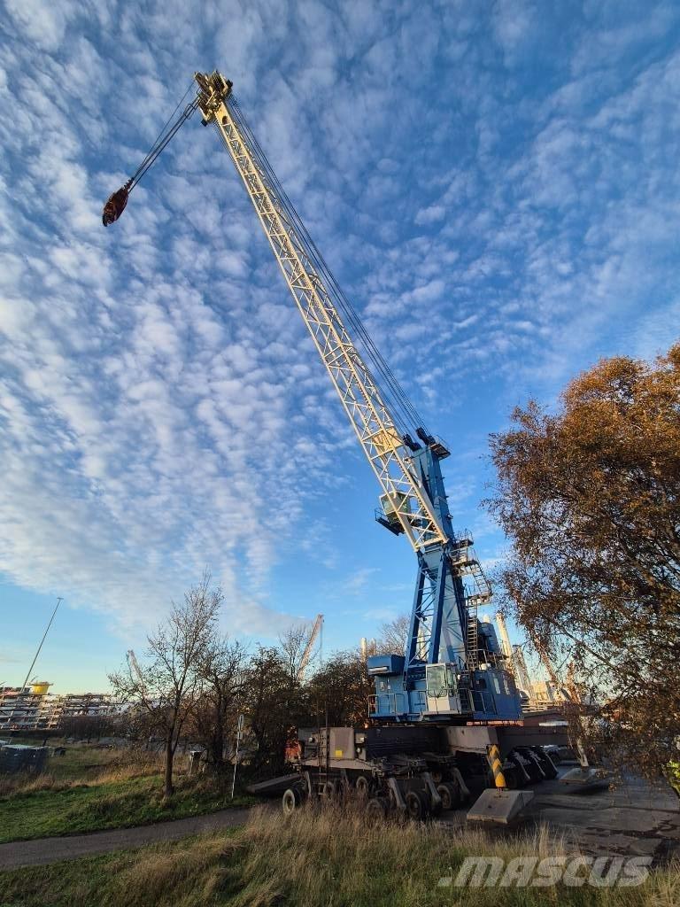 Liebherr LHM 250 Satamanosturit