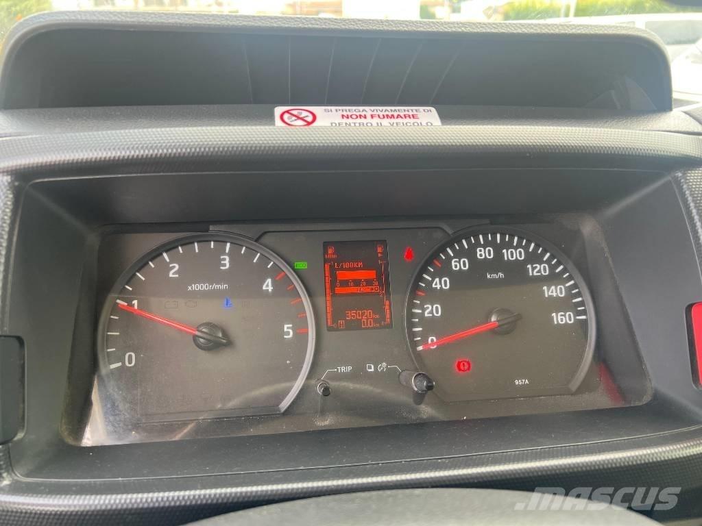 Nissan SOCAGE DA324 Nostolava-autot