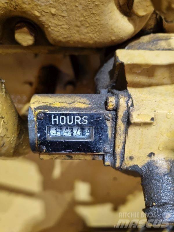 CAT D353E Moottorit