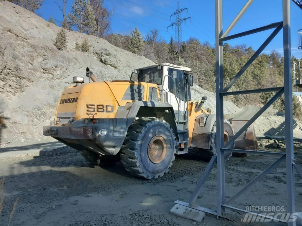 Liebherr L 580 Liukuohjatut kuormaajat
