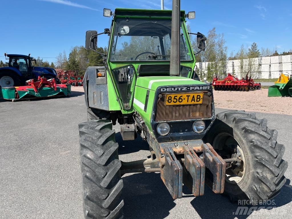 Deutz-Fahr DX 92-4 Traktorit