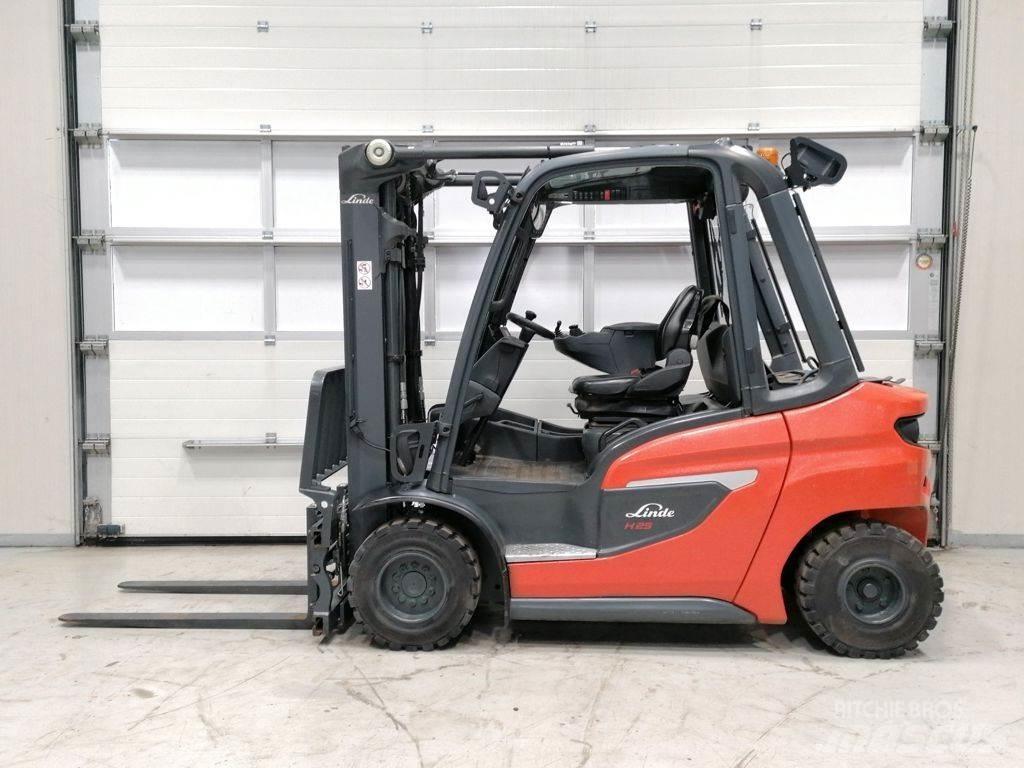 Linde H25T-01 Sähkötrukit