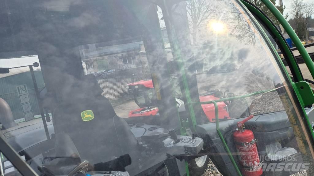 John Deere 1170 G Harvesterit