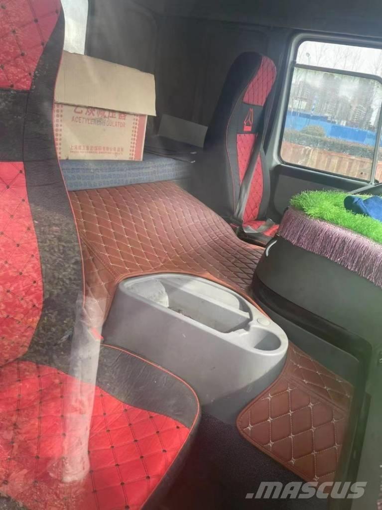 Howo 371 8x4 Sora- ja kippiautot