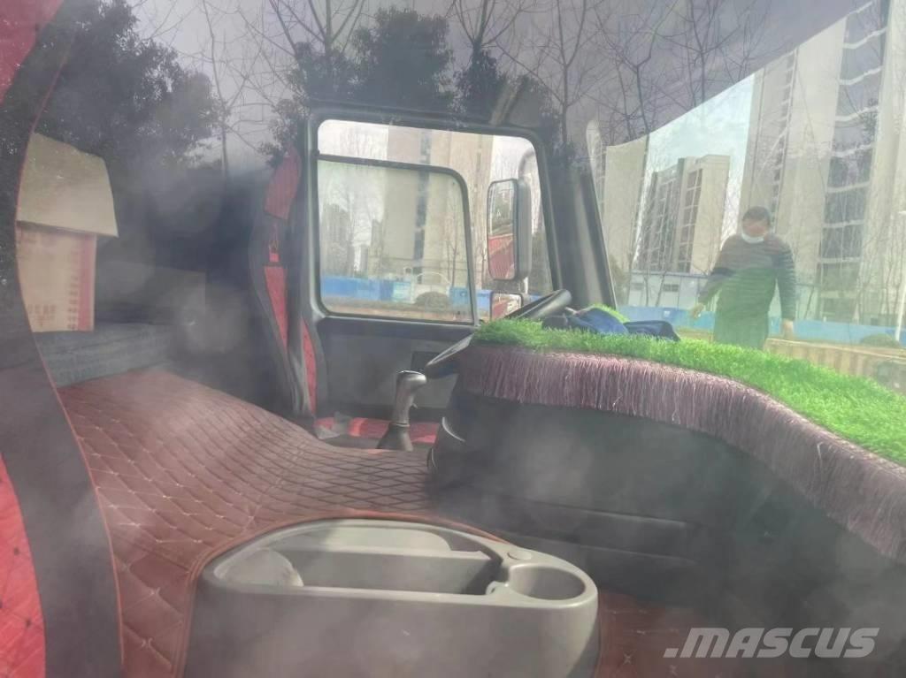 Howo 371 8x4 Sora- ja kippiautot