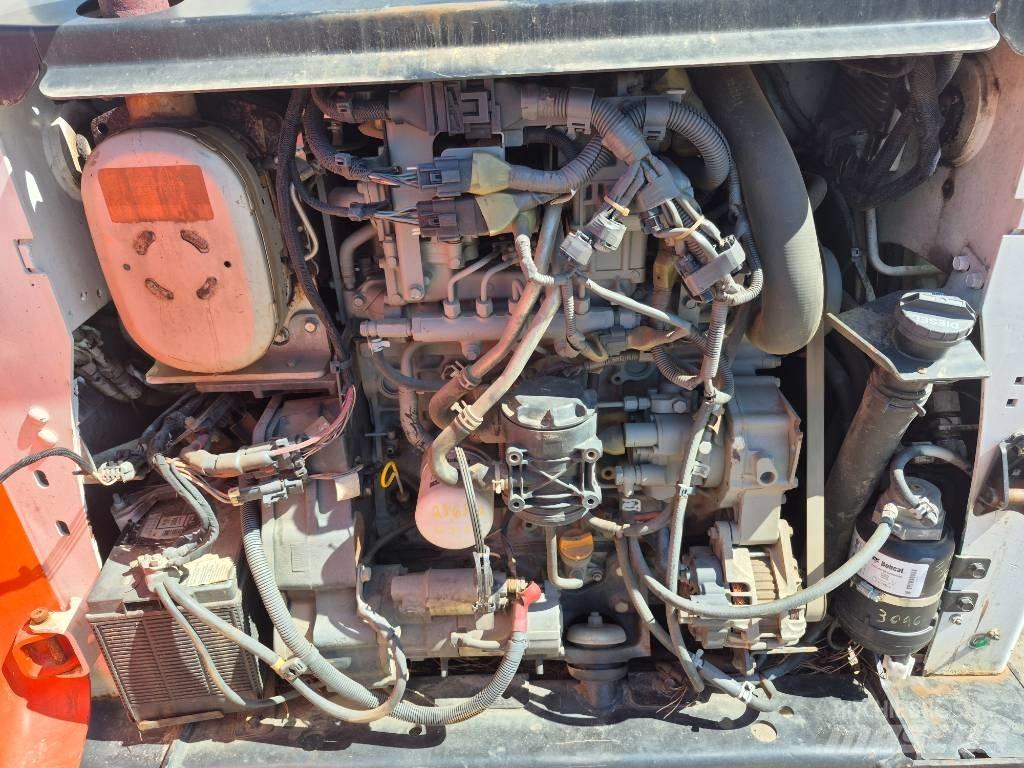 Bobcat T 750 Liukuohjatut kuormaajat