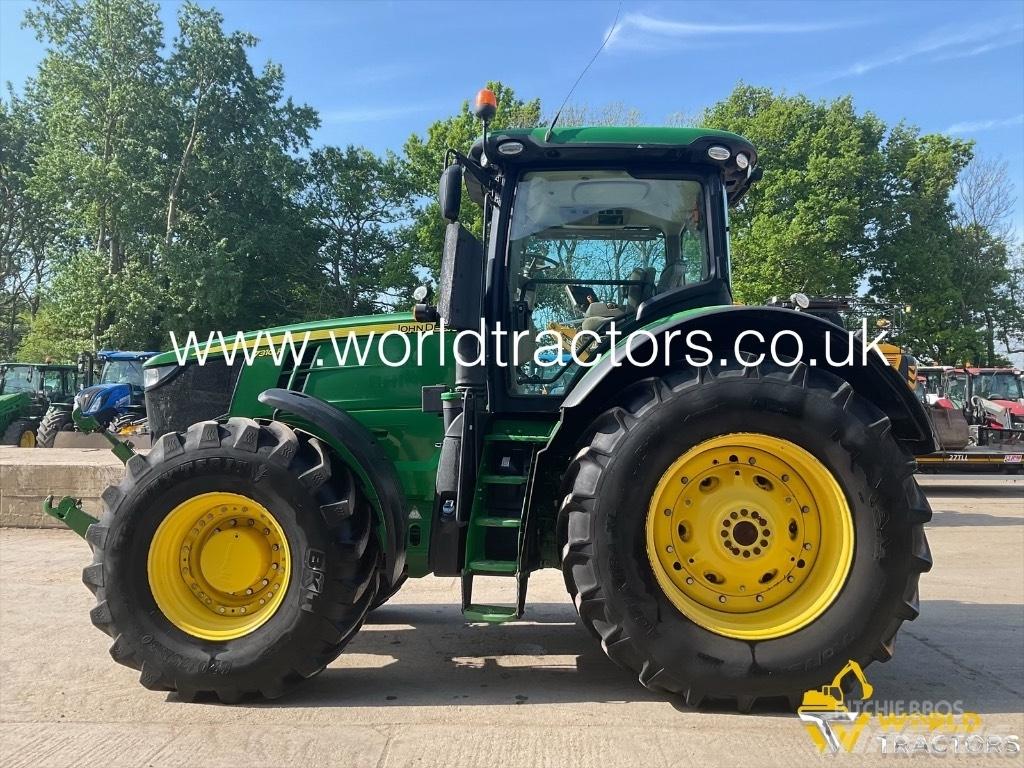 John Deere 7310 R Traktorit