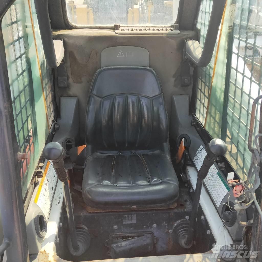 Bobcat S300 Liukuohjatut kuormaajat