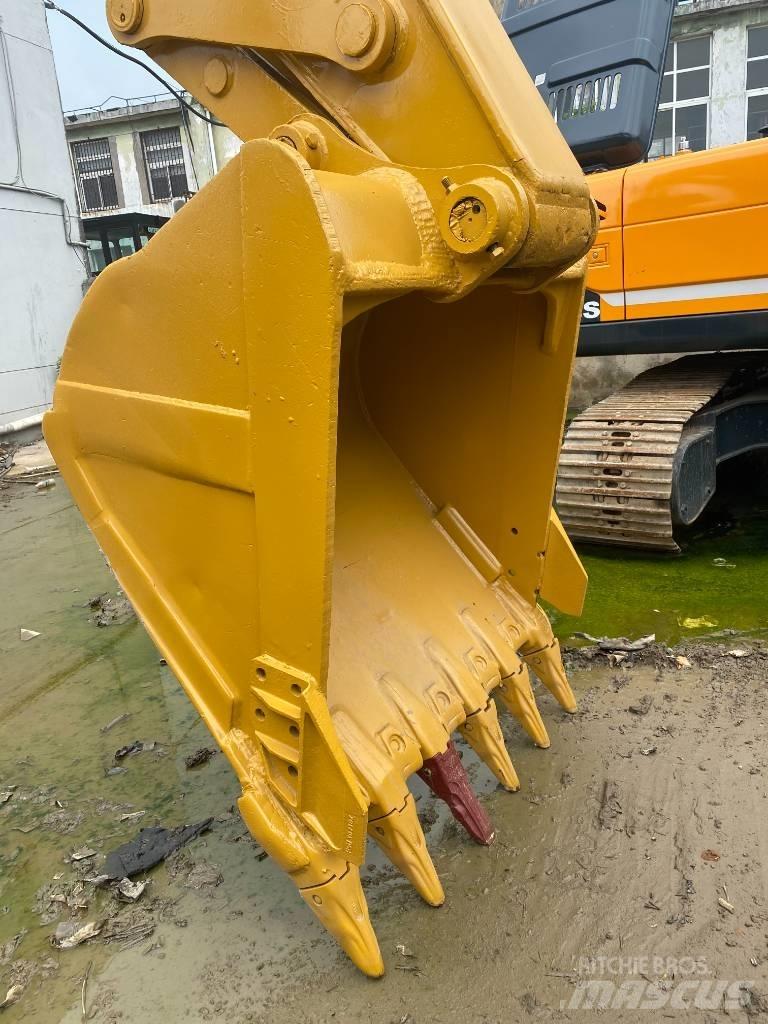 CAT 330 D Telakaivukoneet