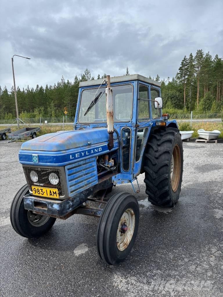 Leyland 270 Traktorit