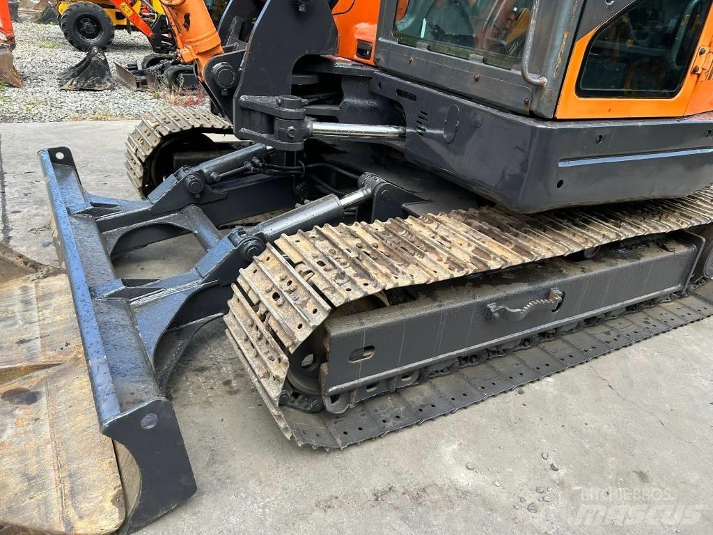 Doosan DX 80 R Midikaivukoneet 7t - 12t