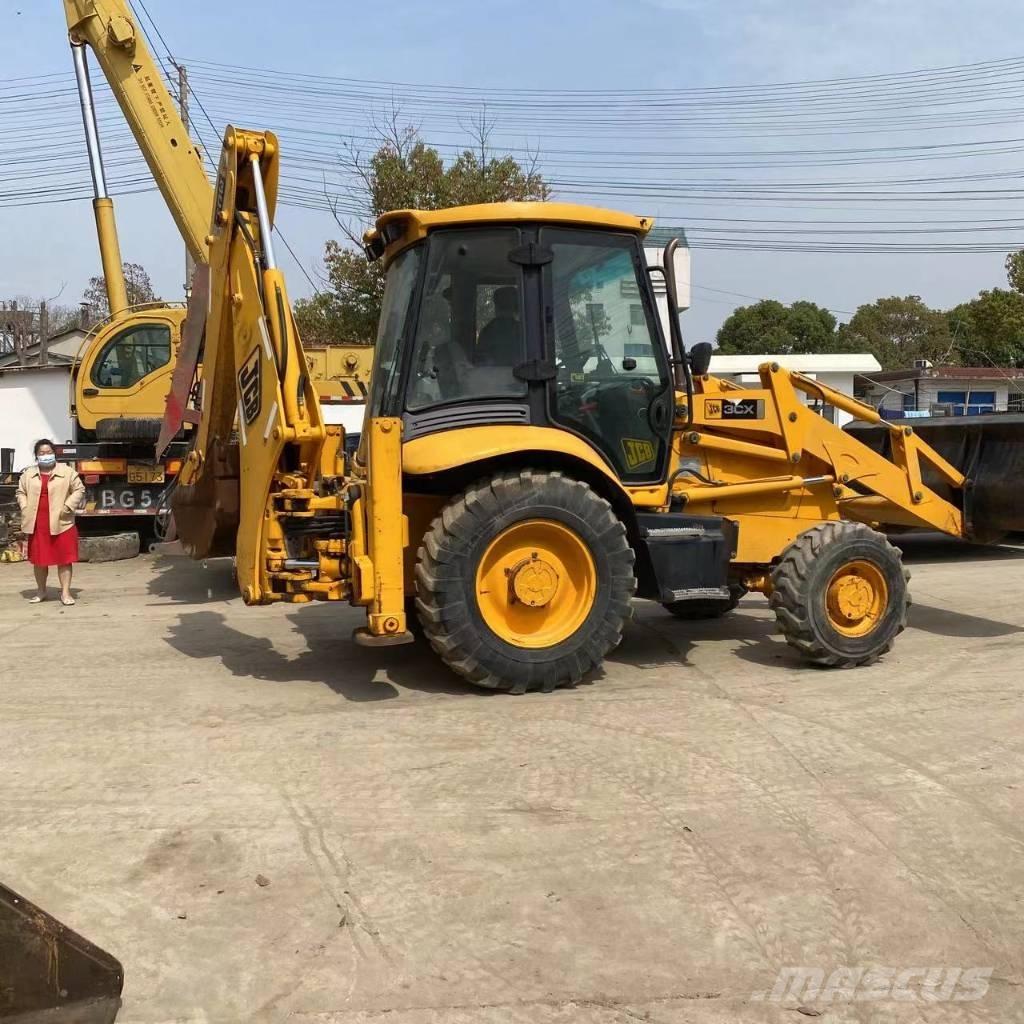 JCB 3 CX Kaivurikuormaajat