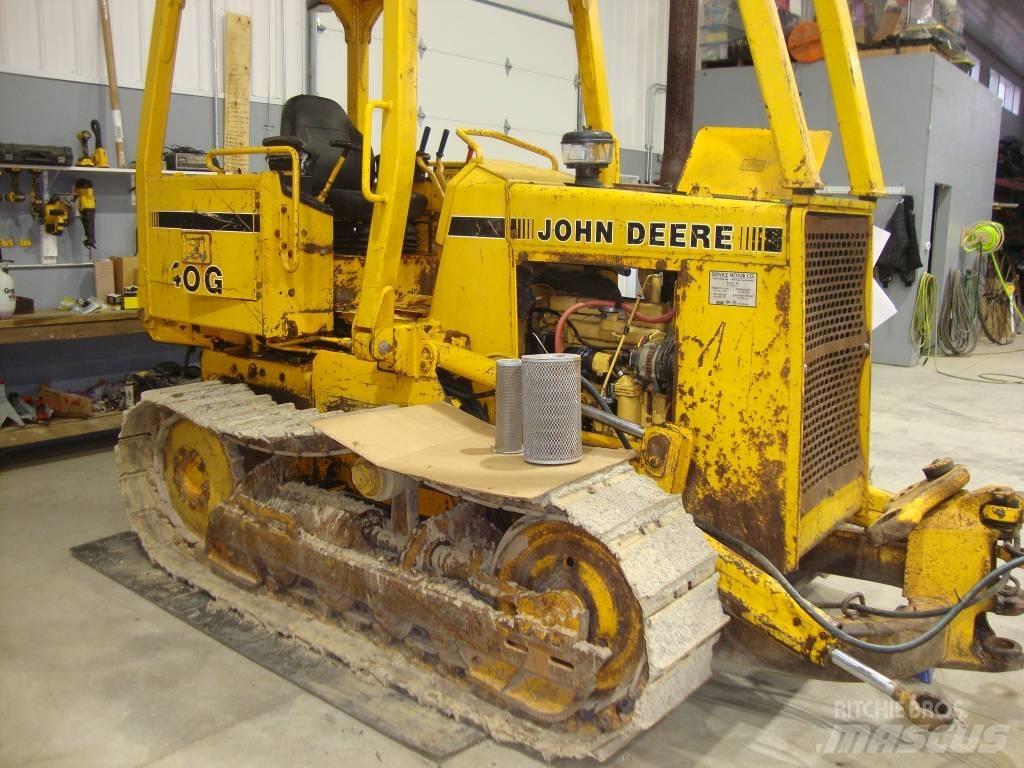 DEERE 450G Telaketjupuskutraktorit