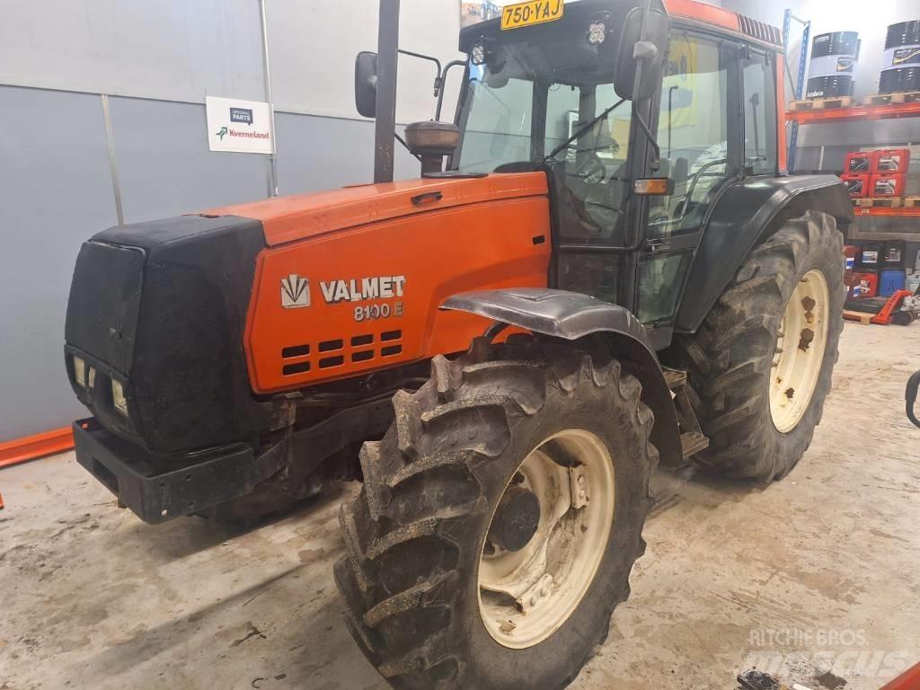 Valtra Valmet 8100E Traktorit