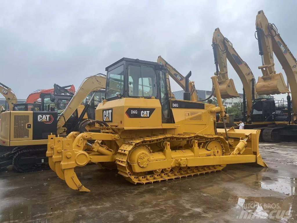 CAT D 6 G Telaketjupuskutraktorit