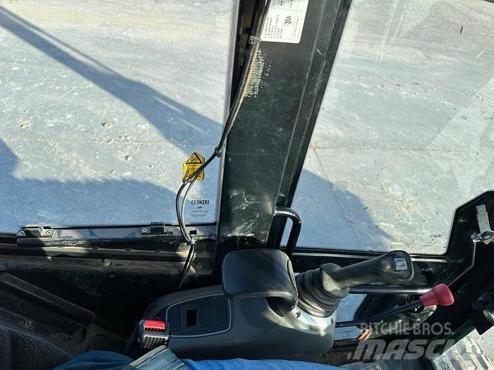 JCB 86C1 Erikoiskaivinkoneet