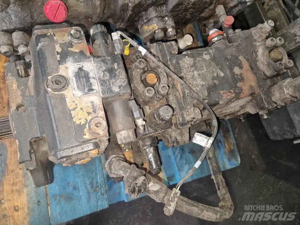 Liebherr L 586 Hydrauliikka