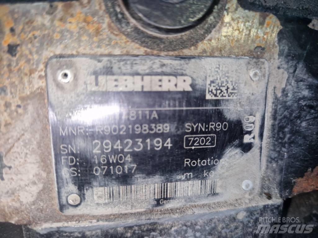 Liebherr L 586 Hydrauliikka