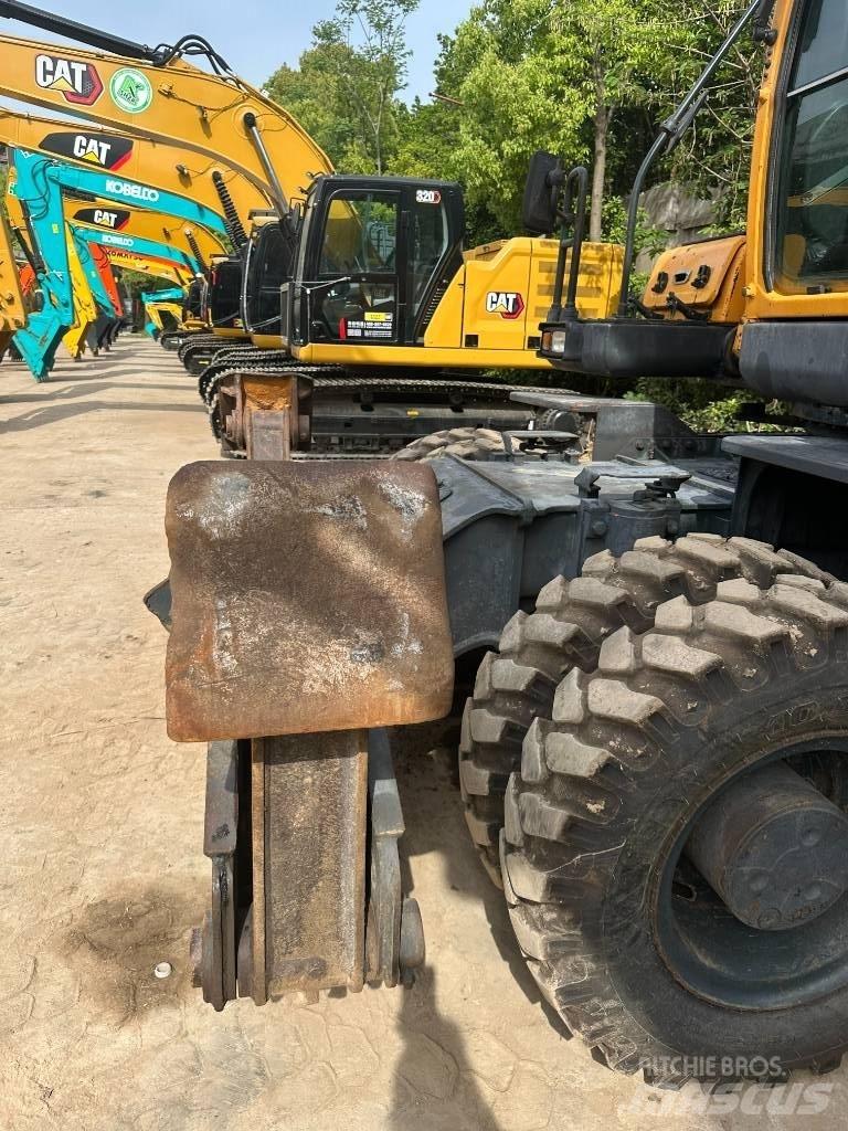 Hyundai R210W-9 Pyöräkaivukoneet
