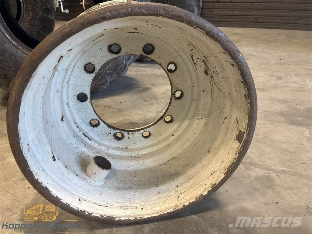 Gremo 950 20x22,5 Renkaat ja vanteet