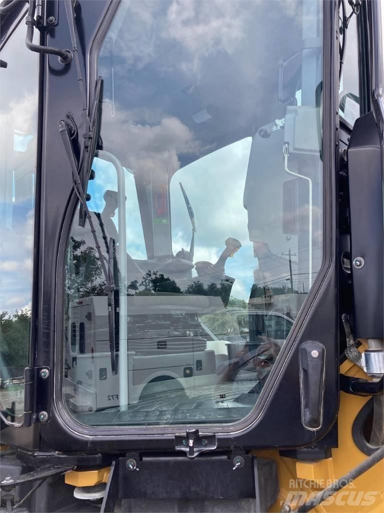 CAT 12 M 3 Tiehöylät