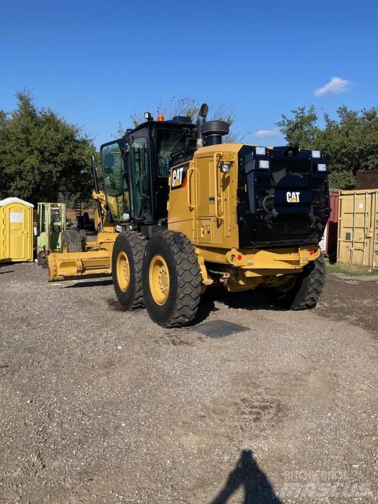 CAT 12 M 3 Tiehöylät