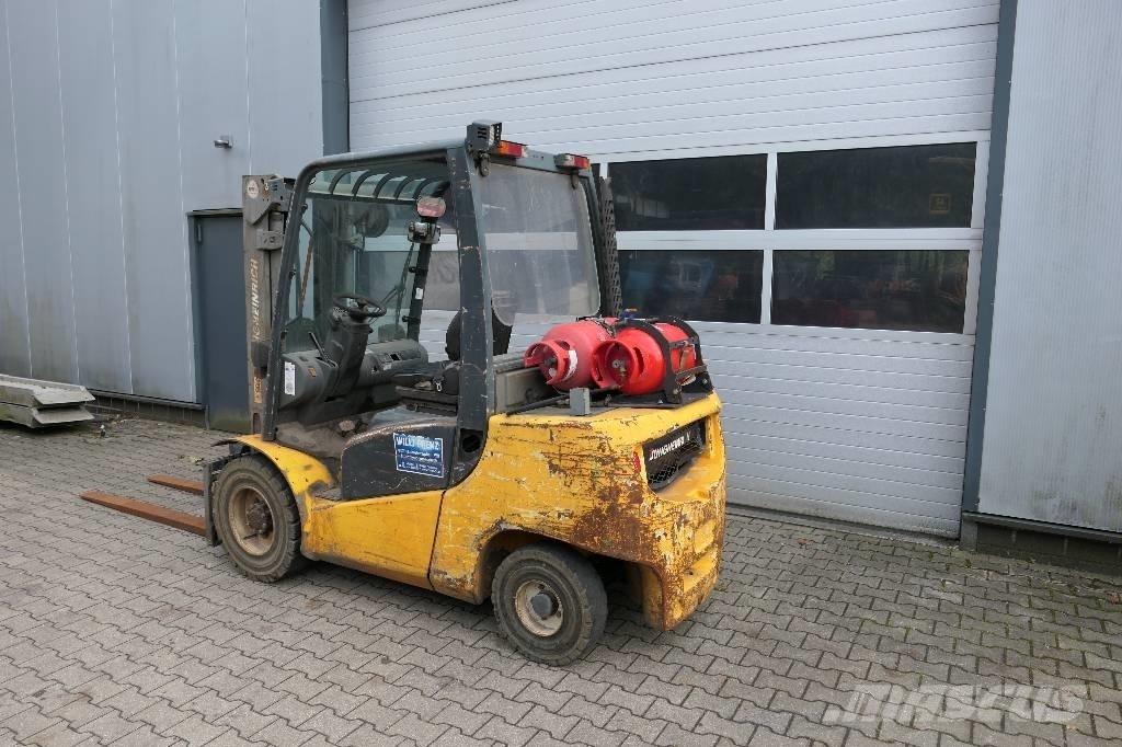 Jungheinrich TFG 435 Nestekaasutrukit